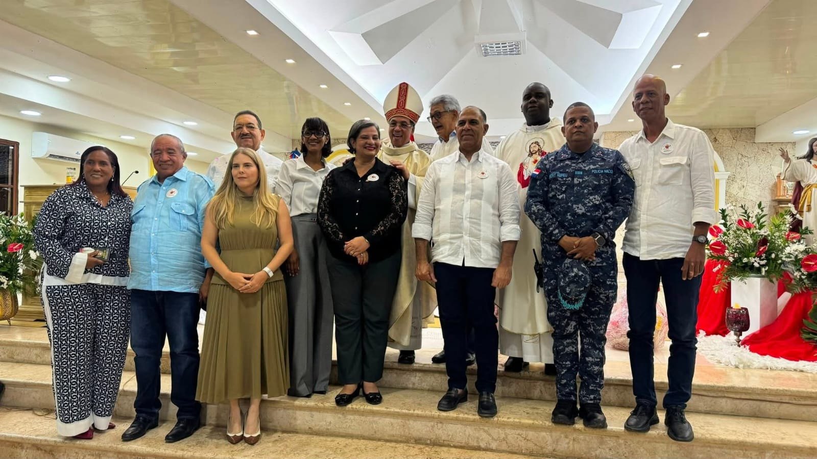 MISA DE FIESTAS PATRONALES Y CELEBRACIÓN DEL 25 ANIVERSARIO DE LA PARROQUIA SAGRADO CORAZÓN DE JESÚS